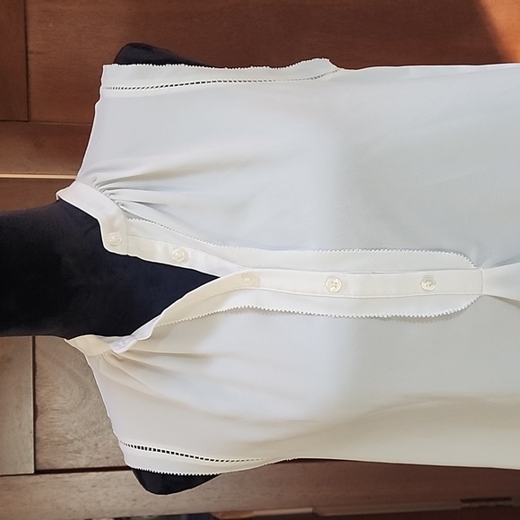 ANN TAYLOR Petite High Neck Sleeveless Top w/ Cutout Lace Details Size MP - Picture 5 of 6